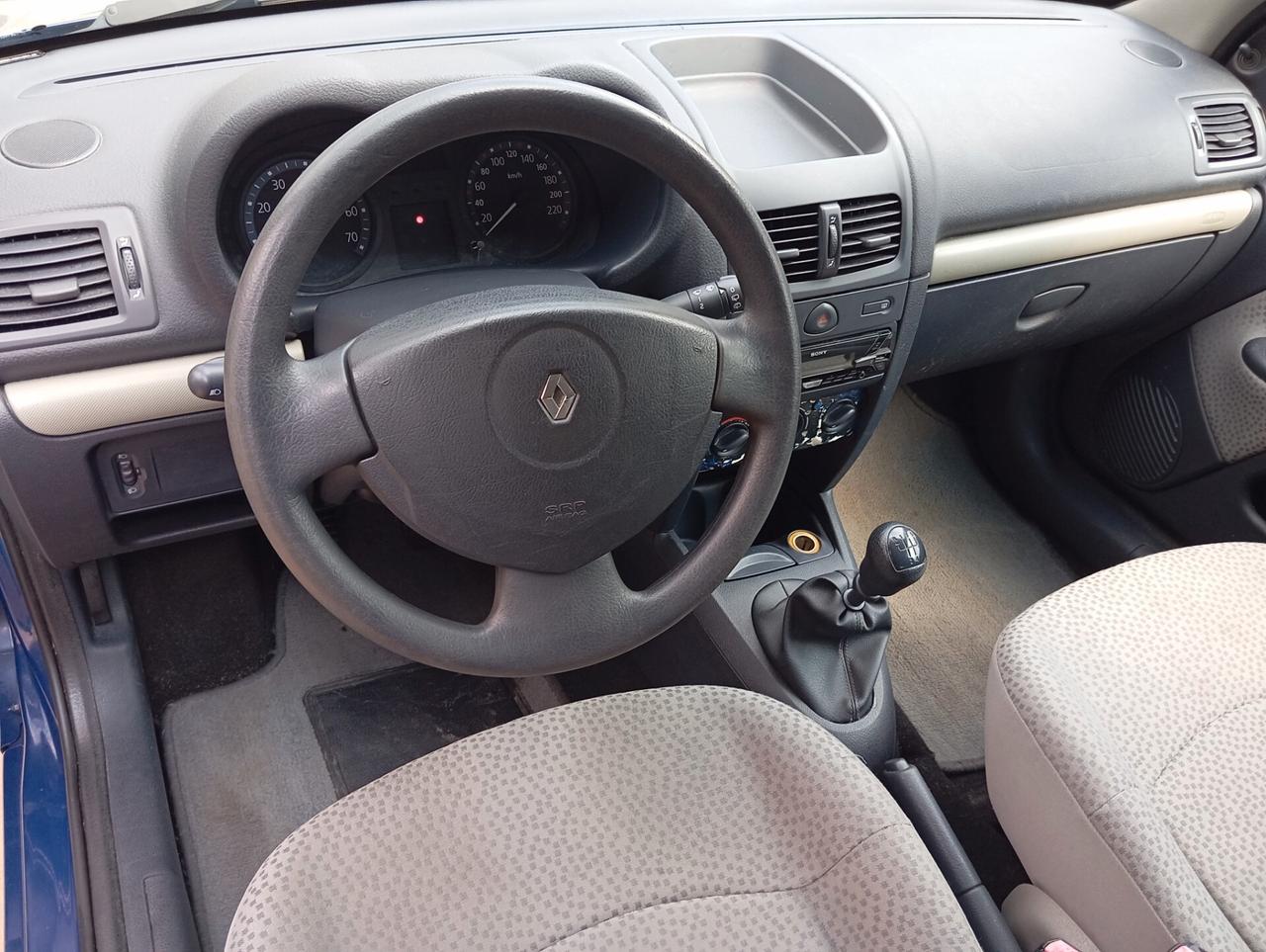 Renault Clio 1.2 16V cat 3 porte PERMUTE
