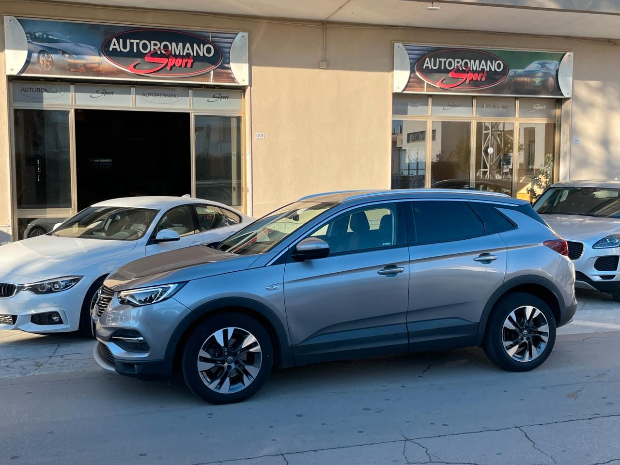 Opel Grandland X1.6 120 cv