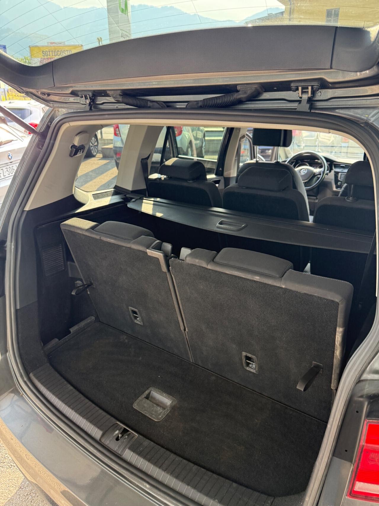 VOLKSWAGEN TOURAN 1.6 TDI SCR Executive 7 Posti