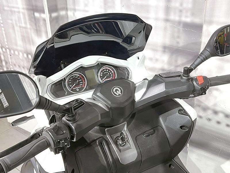 Quadro QV3