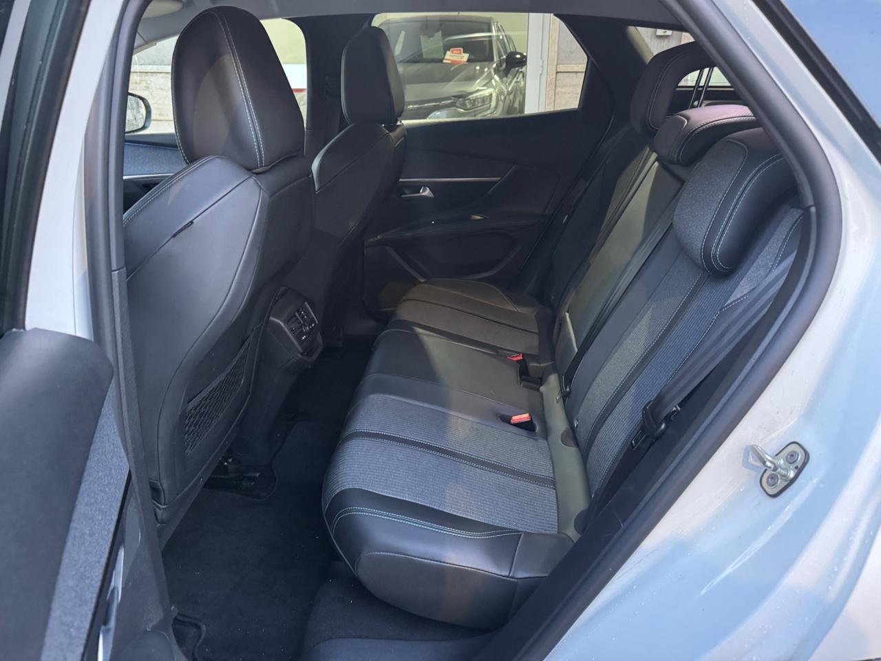 Peugeot 3008 BlueHDi 130 CV Allure Pack