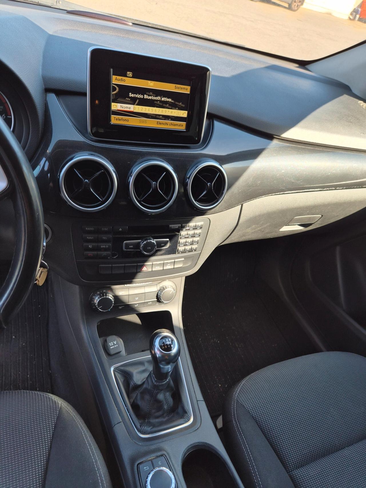 Mercedes-benz B 180 Advanced