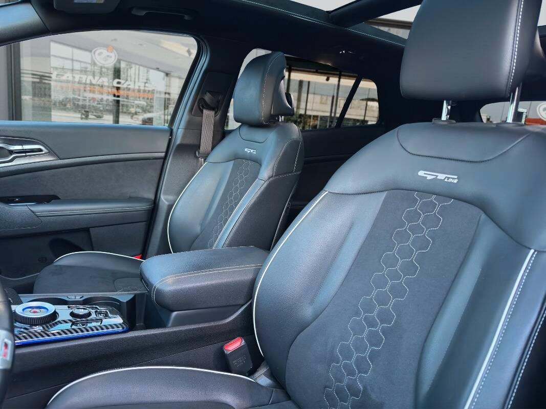 Kia Sportage 1.6 crdi mhev GT-line Plus AUTO CON TETTO APRIBILE