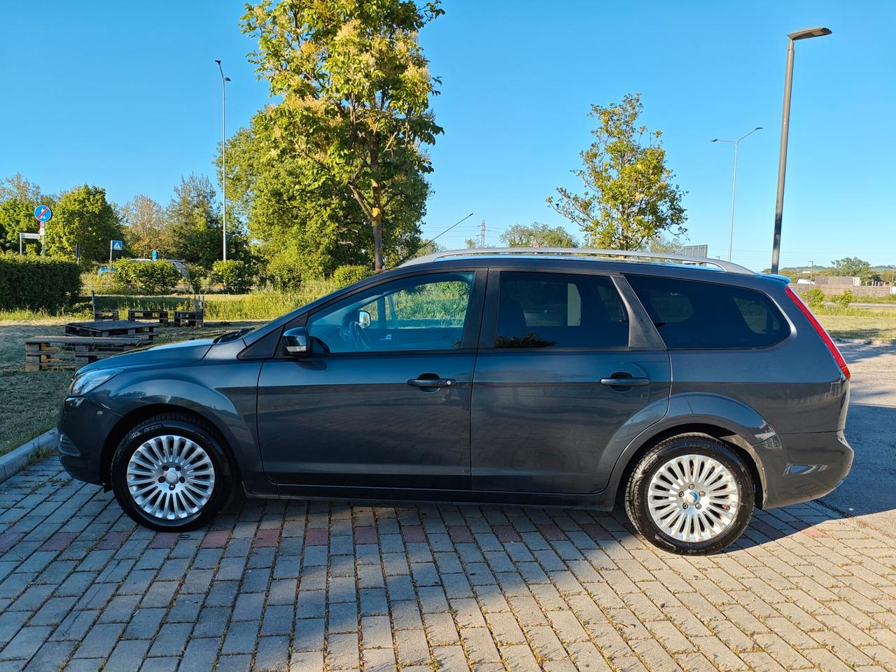 Ford Focus 1.6 GPL Titanium