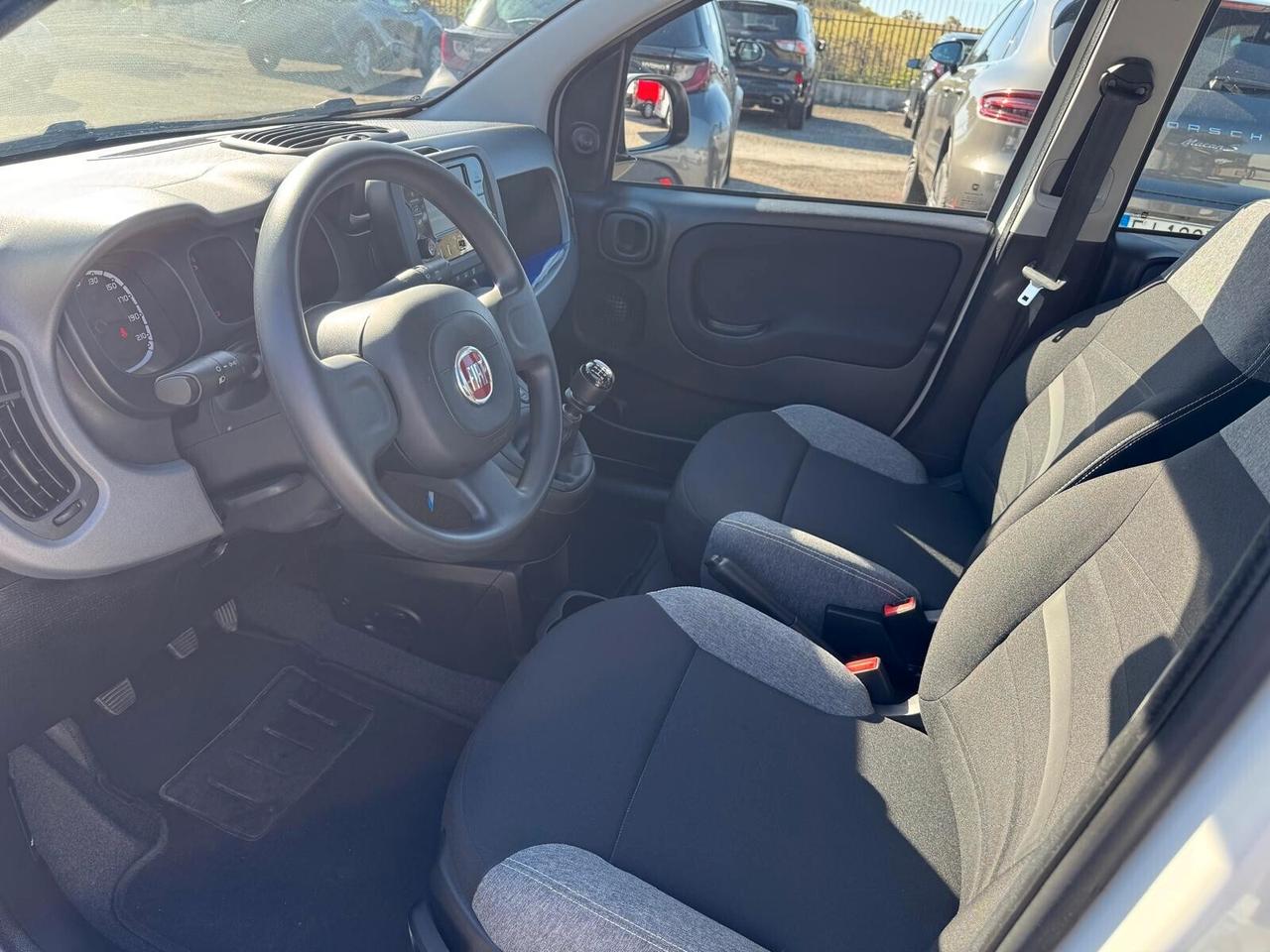 Fiat Panda 1.0 FireFly S&S Hybrid Red