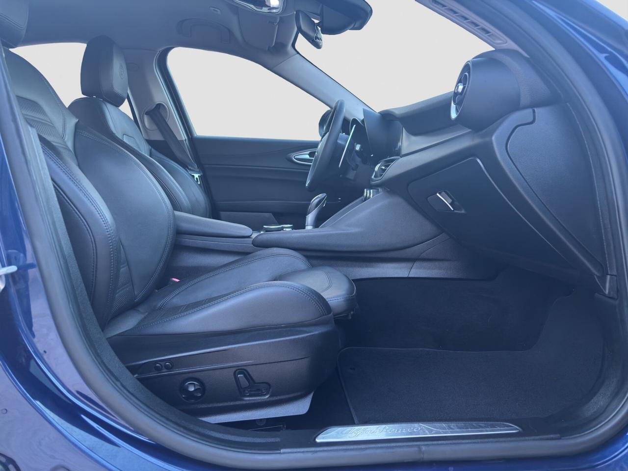 Alfa Romeo Giulia 2.2 Turbodiesel 210 CV AT8 AWD Q4 Veloce