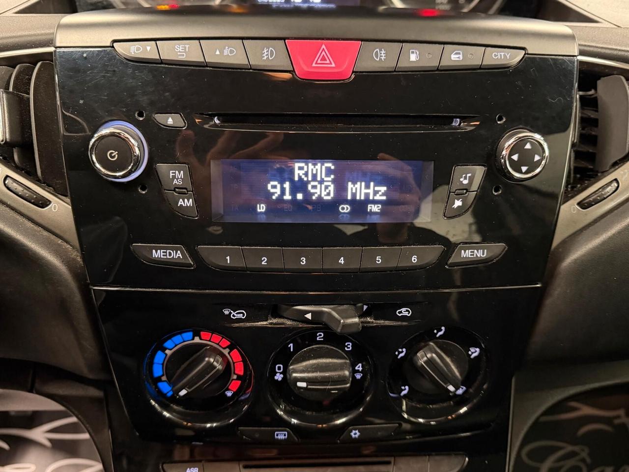 LANCIA YPSILON 900CC 84CV 62KW OK NEOPATENTATI ANNO 2015