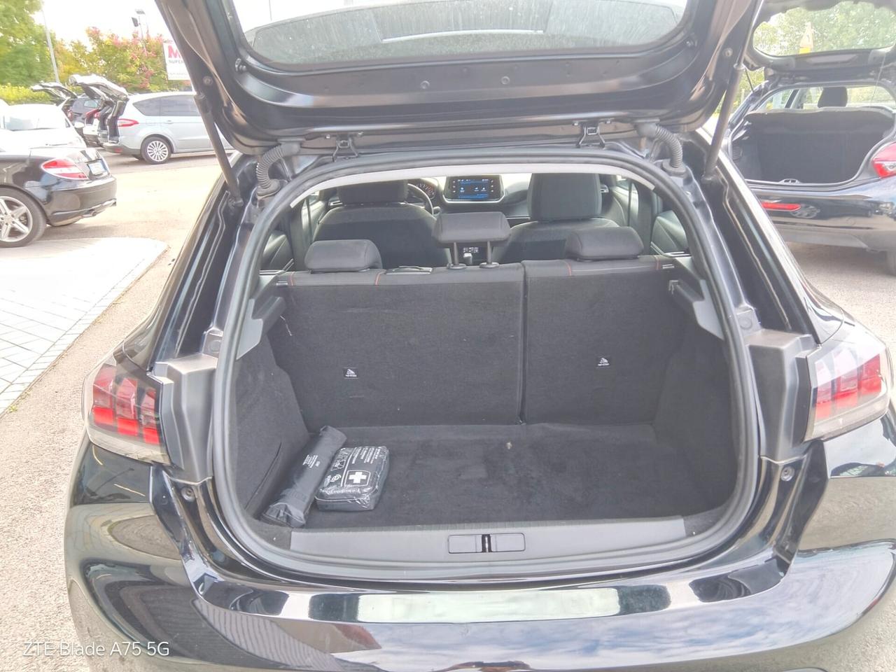 Peugeot 208 1.2 2020 neopatentati