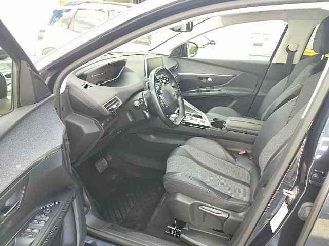 Peugeot 5008 BlueHDi 130 S&S EAT8 Allure