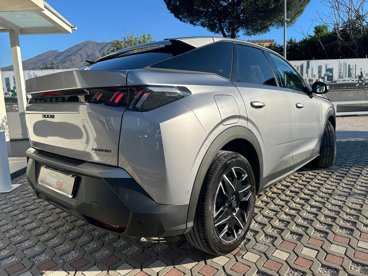 Peugeot 3008 benzina-Hybrid 136 CV e-DCS7 Allure Essence