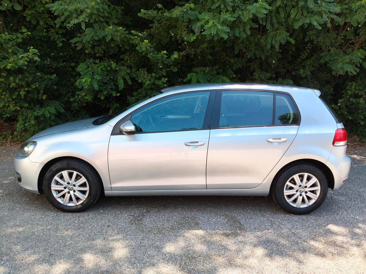 Volkswagen Golf 6 Diesel 1.6 TDI DPF Comfortline