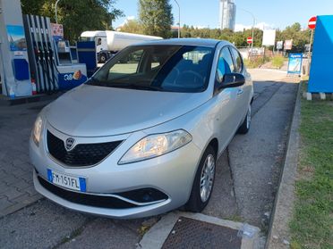 Lancia Ypsilon 1.2 69 CV 5 porte Mya