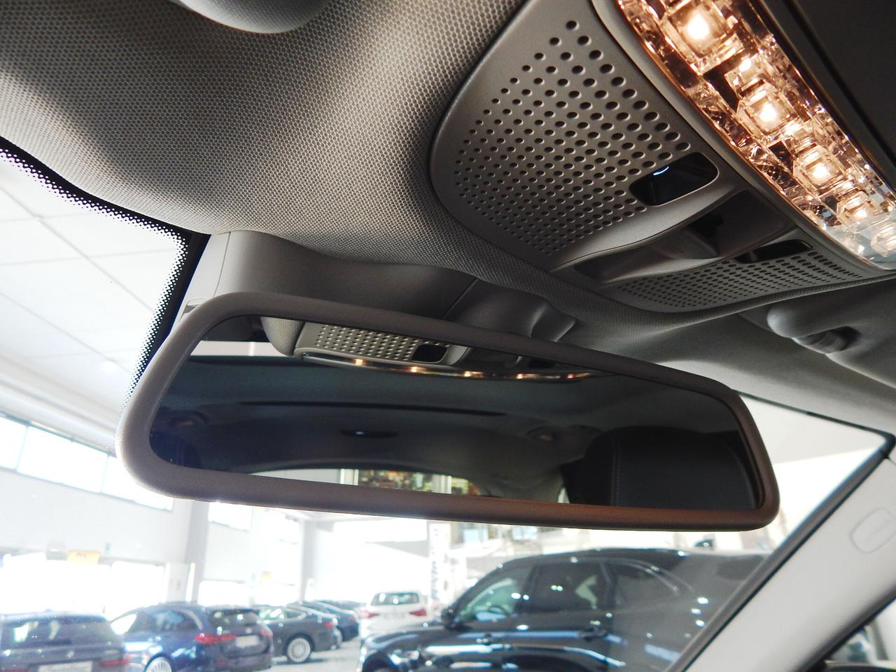 Mercedes-Benz GLC 220 d Premium AMG 4matic Aut. TETTO-NAVI-PELLE-PARK-LED