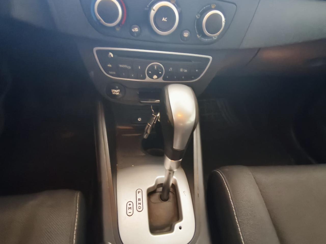 Renault Megane Mégane 1.5 dCi 110CV EDC SporTour Attractive