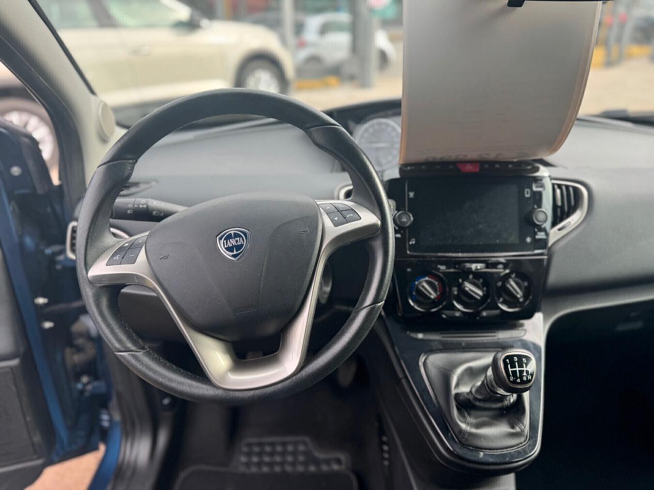 Lancia Ypsilon 1.0cc 70cv S&S Hybryd Gold