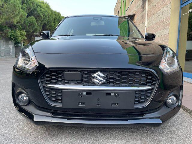 SUZUKI Swift 1.2 83CV CVT AUTOMATICA HYBRID TOP KM-0 NAVIGATORE