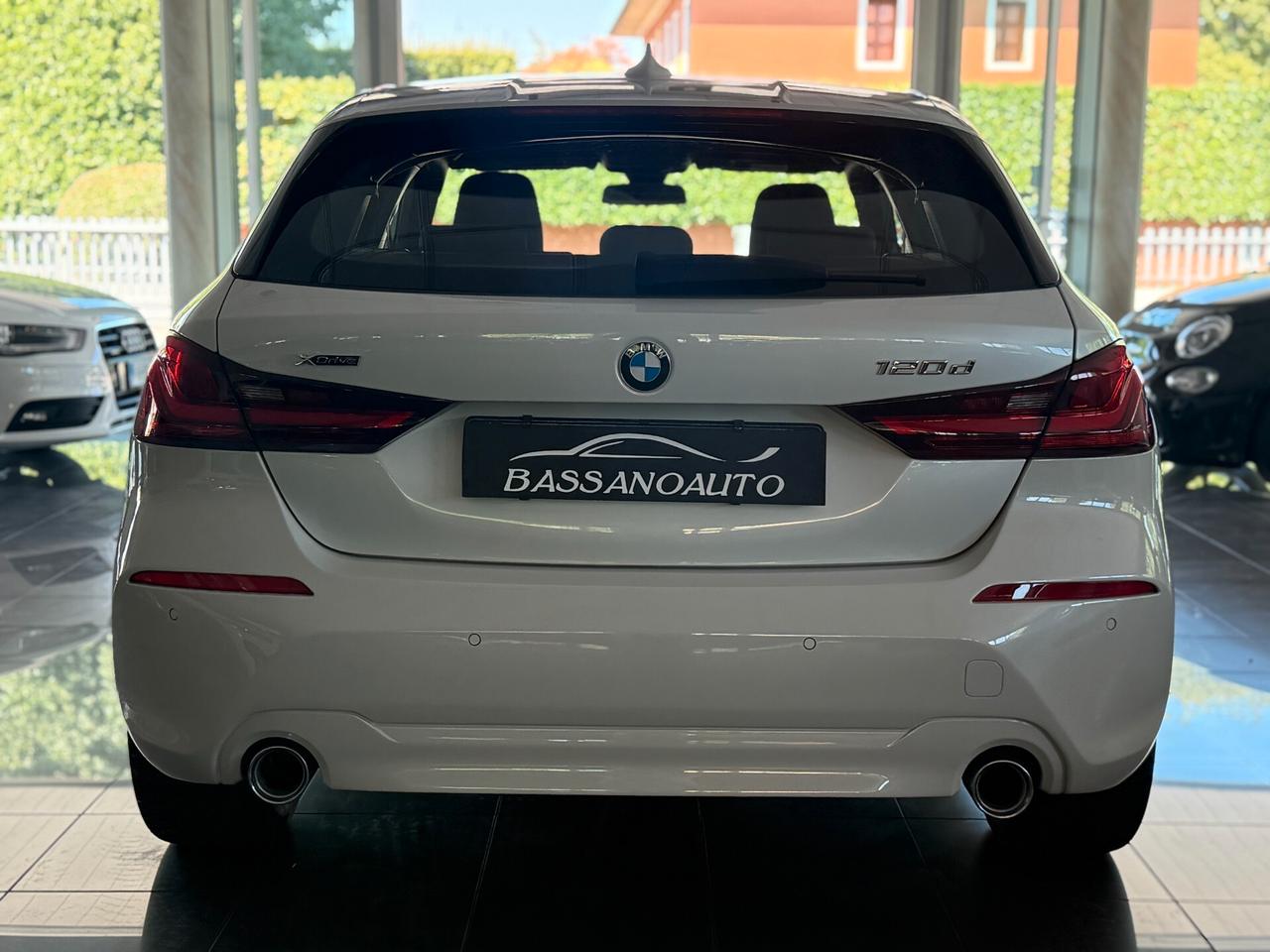 Bmw 120 120d xdrive Business 91.000 KM!!