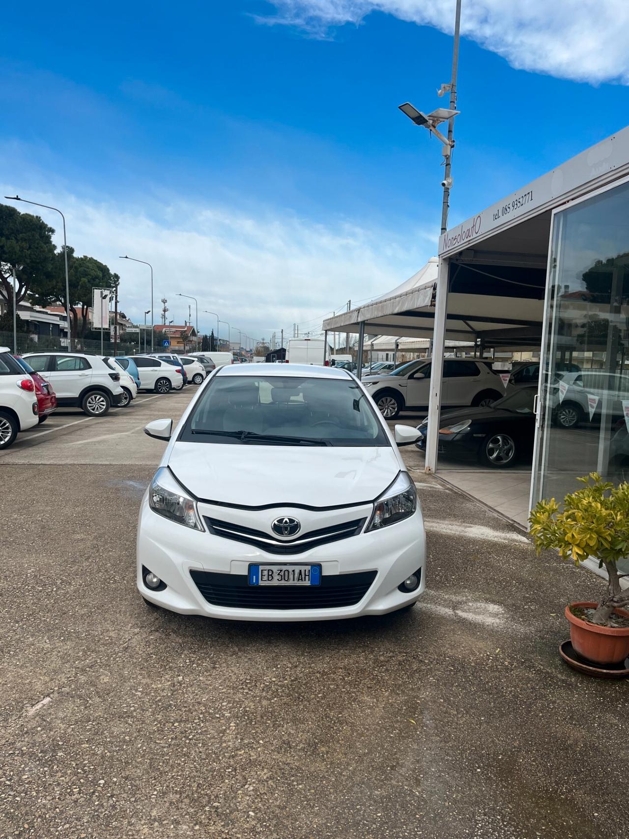 Toyota Yaris 1.0 5 porte