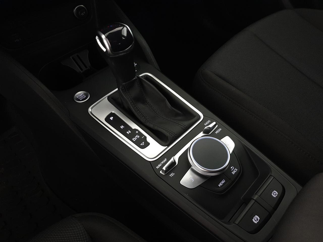 30TDI 116CV S tronic Admired Advanced