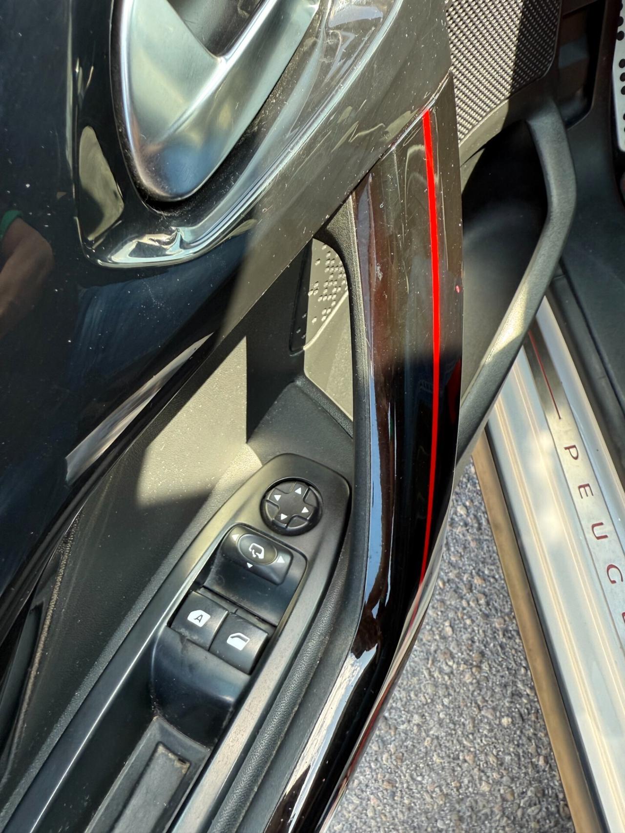 Peugeot 208 THP S&S 3 porte GTi by PS