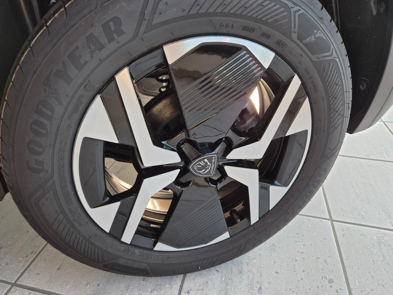 Peugeot 2008 GT puretech 130 eat8 s&s