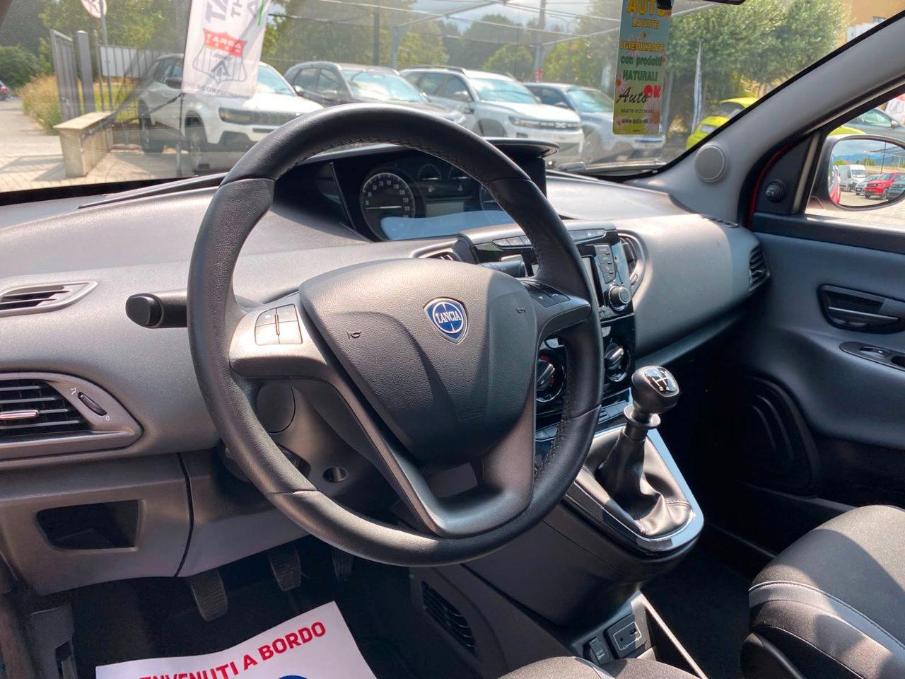 Lancia Ypsilon 5 Porte Ypsilon 1.2 Silver 69cv