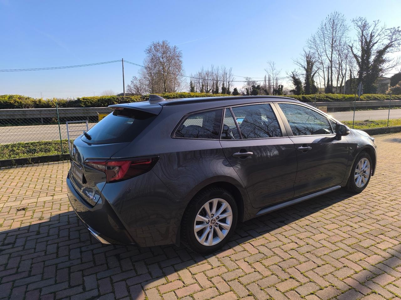 Toyota Corolla Touring Sports 1.8 Hybrid Active