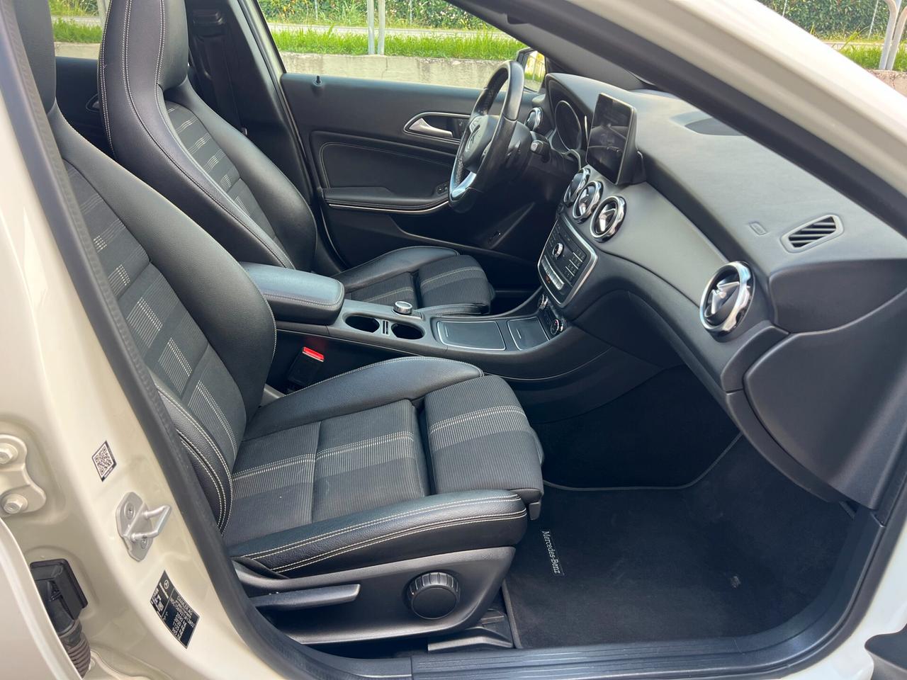 Mercedes GLA 200 d Automatic 4Matic Premium/UNICA PROP