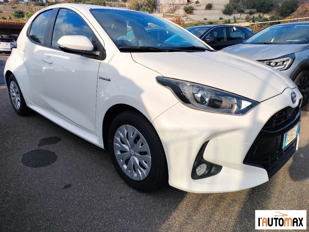 TOYOTA - Yaris 1.5h Business