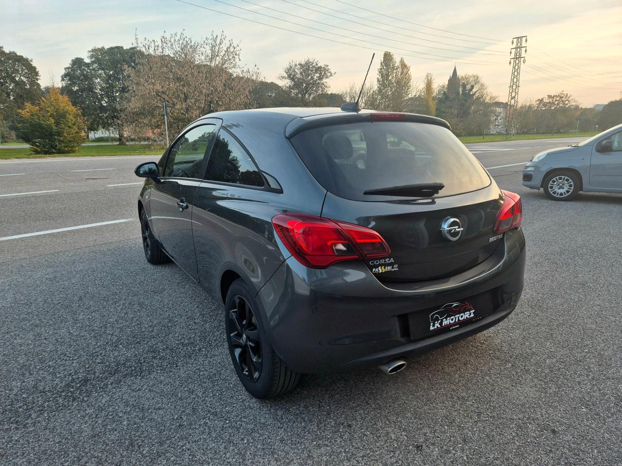 Opel Corsa 1.4 90CV GPL Tech 3 porte Black Edition