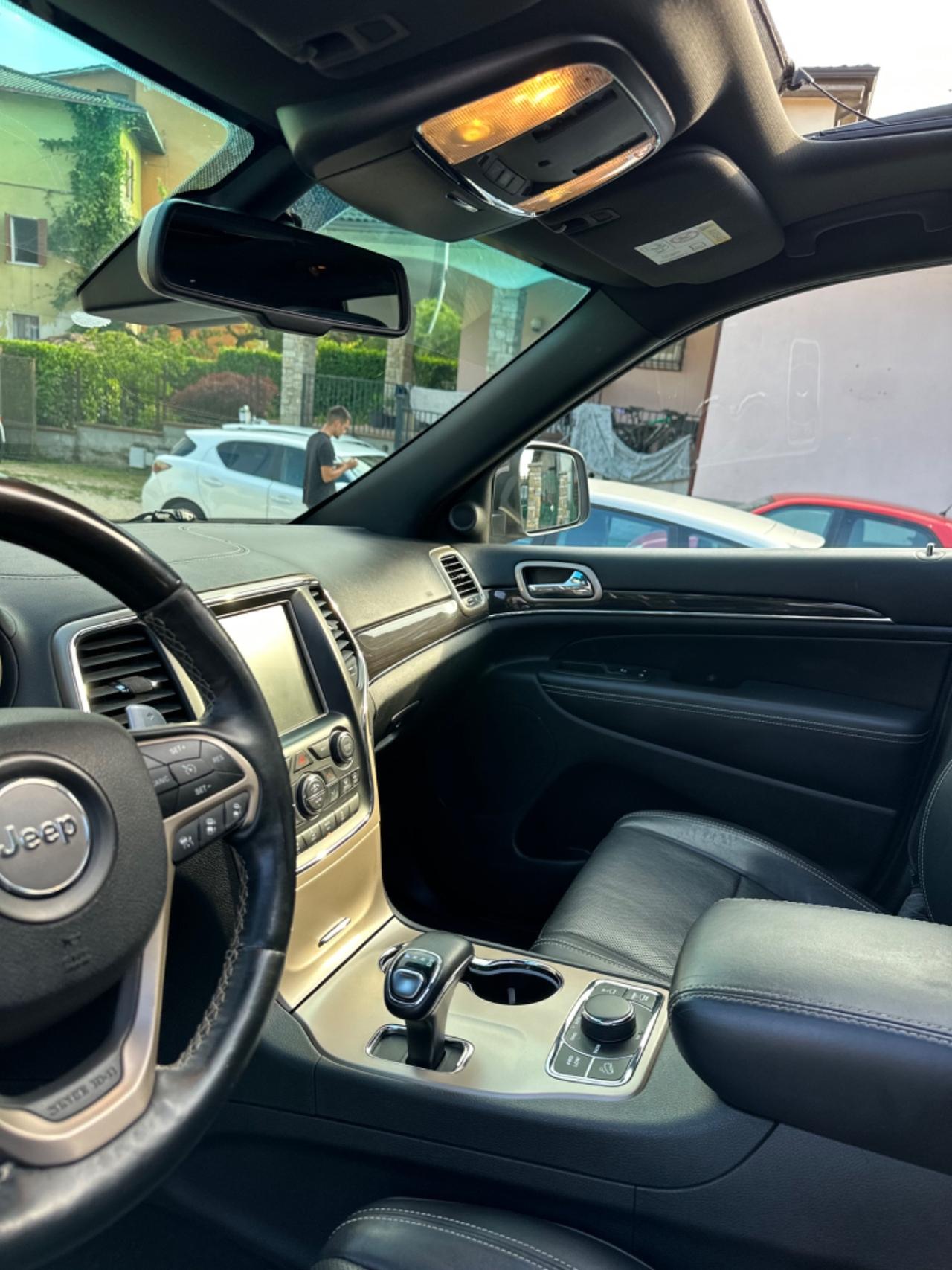 Jeep GRAND CHEROKEE 3.0 V6 CRD 250 CV MTJ OVERLAND