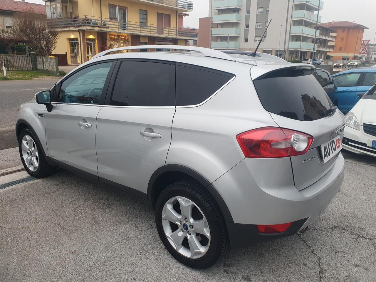 Ford Kuga 2.0 TDCi 136 CV 4WD Titanium tetto 2009