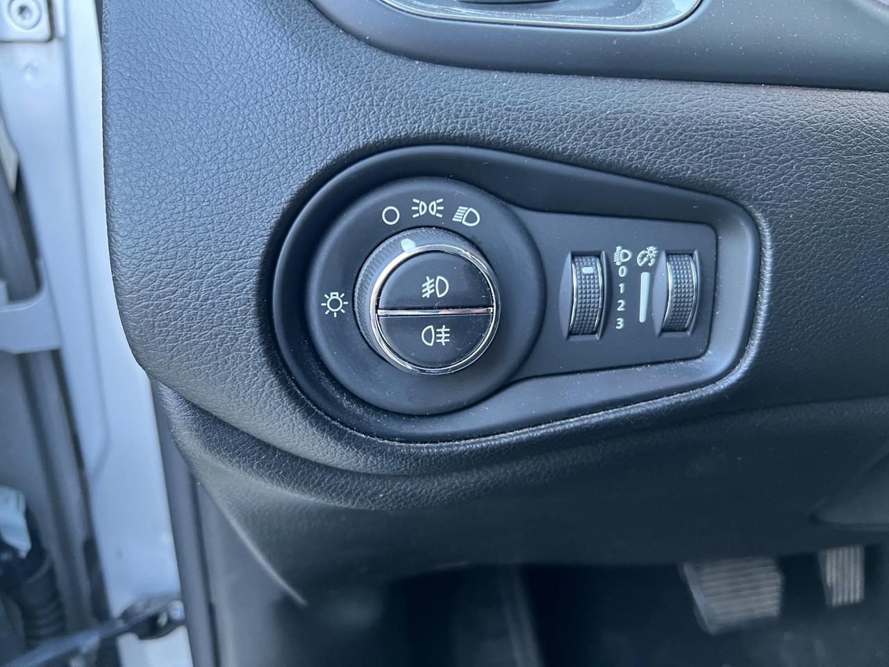 Jeep Renegade 1.6 Mjt DDCT 120 CV Longitude