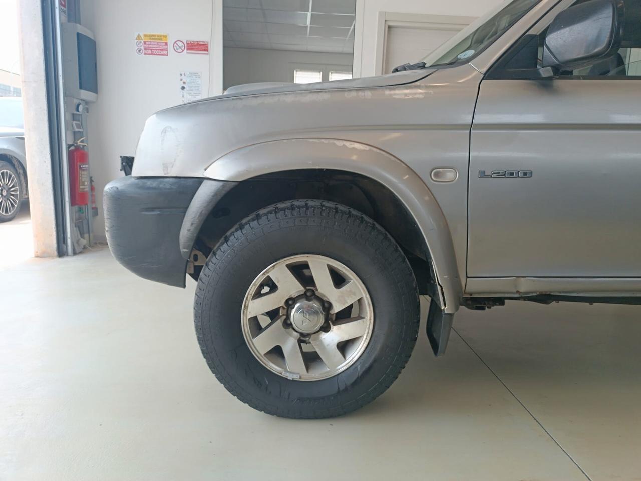 Mitsubishi L200 2.5 TDI 4WD Double Cab Pick-up GL