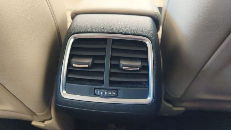 Audi Q3 2.0 TDI 110kW Business