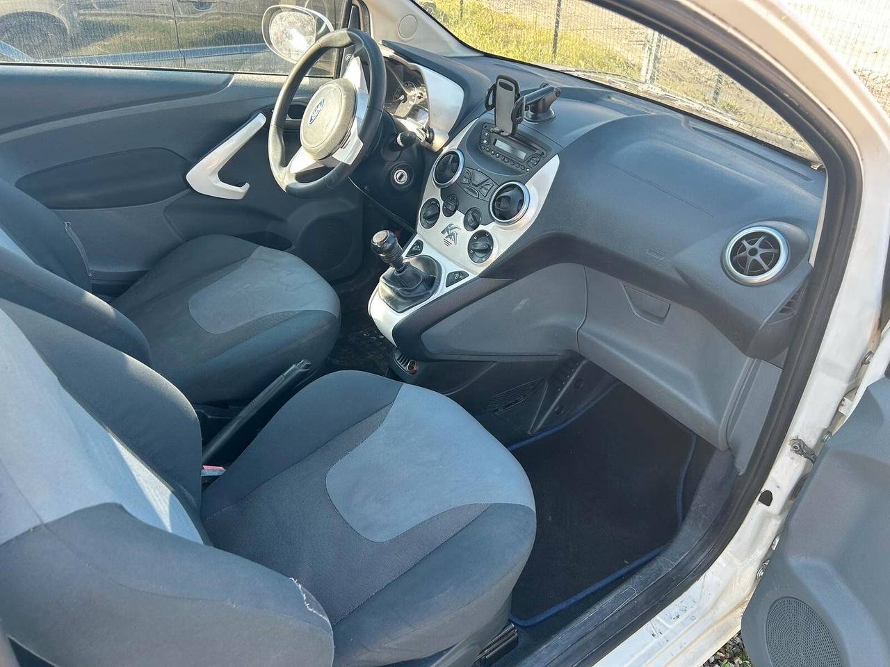 Ford Ka 1.2 8V 69CV Titanium