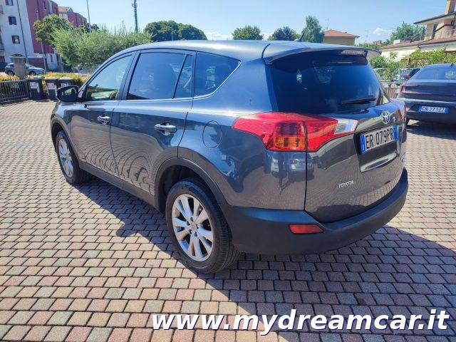 TOYOTA RAV 4 MY23 RAV4 2.2 D-4D 150 CV Lounge