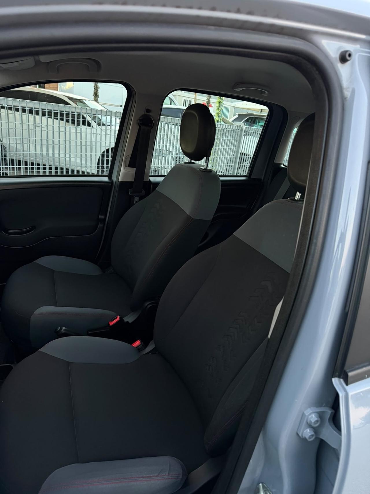 Fiat Panda 1.0 69CV BENZ-Hybrid 2020nuova garanzia