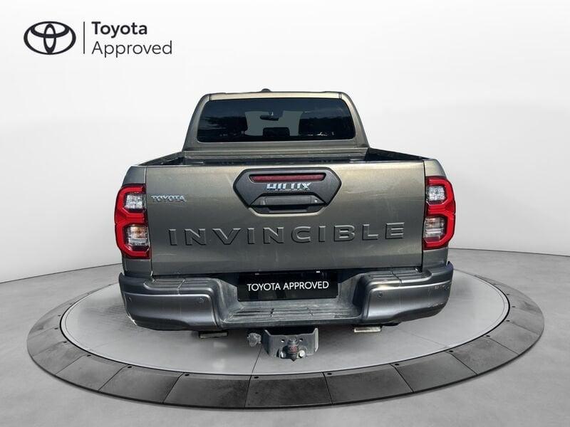 Toyota Hilux Hilux 2.8 D A/T 4WD 4 porte Double Cab Invincible