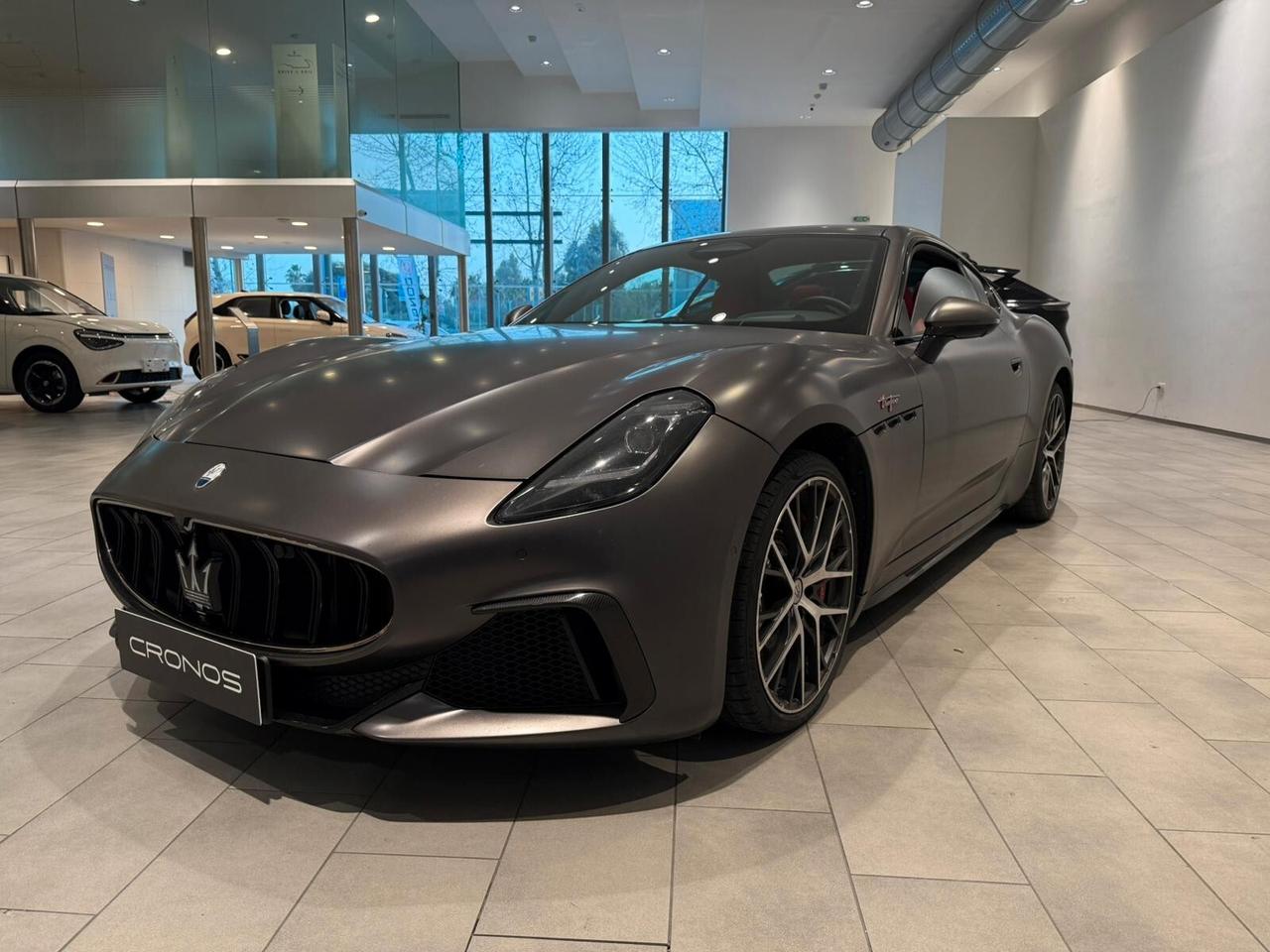 Maserati GranTurismo V6 550 CV AWD Trofeo