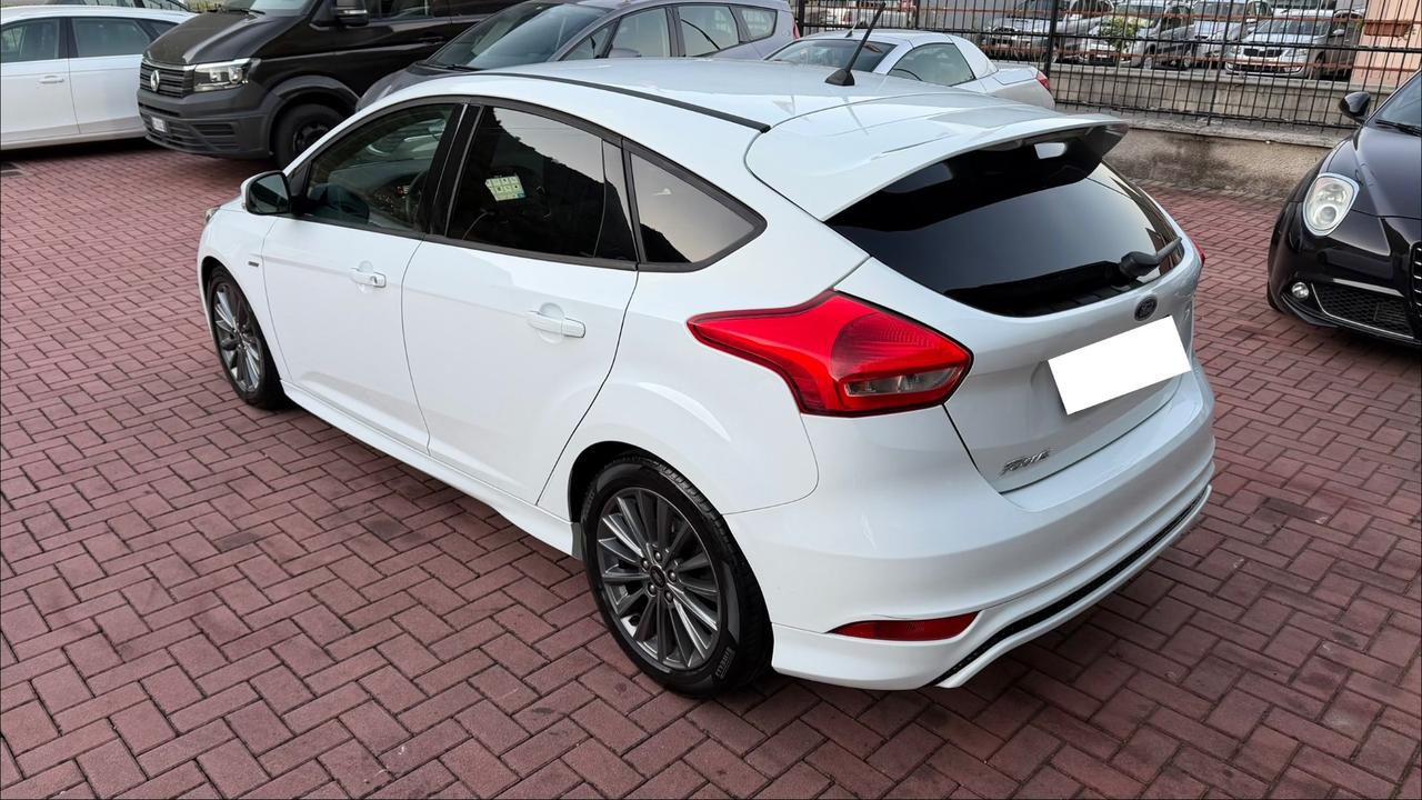 Ford Focus 1.5 TDCi 120 CV Start&Stop ST Line