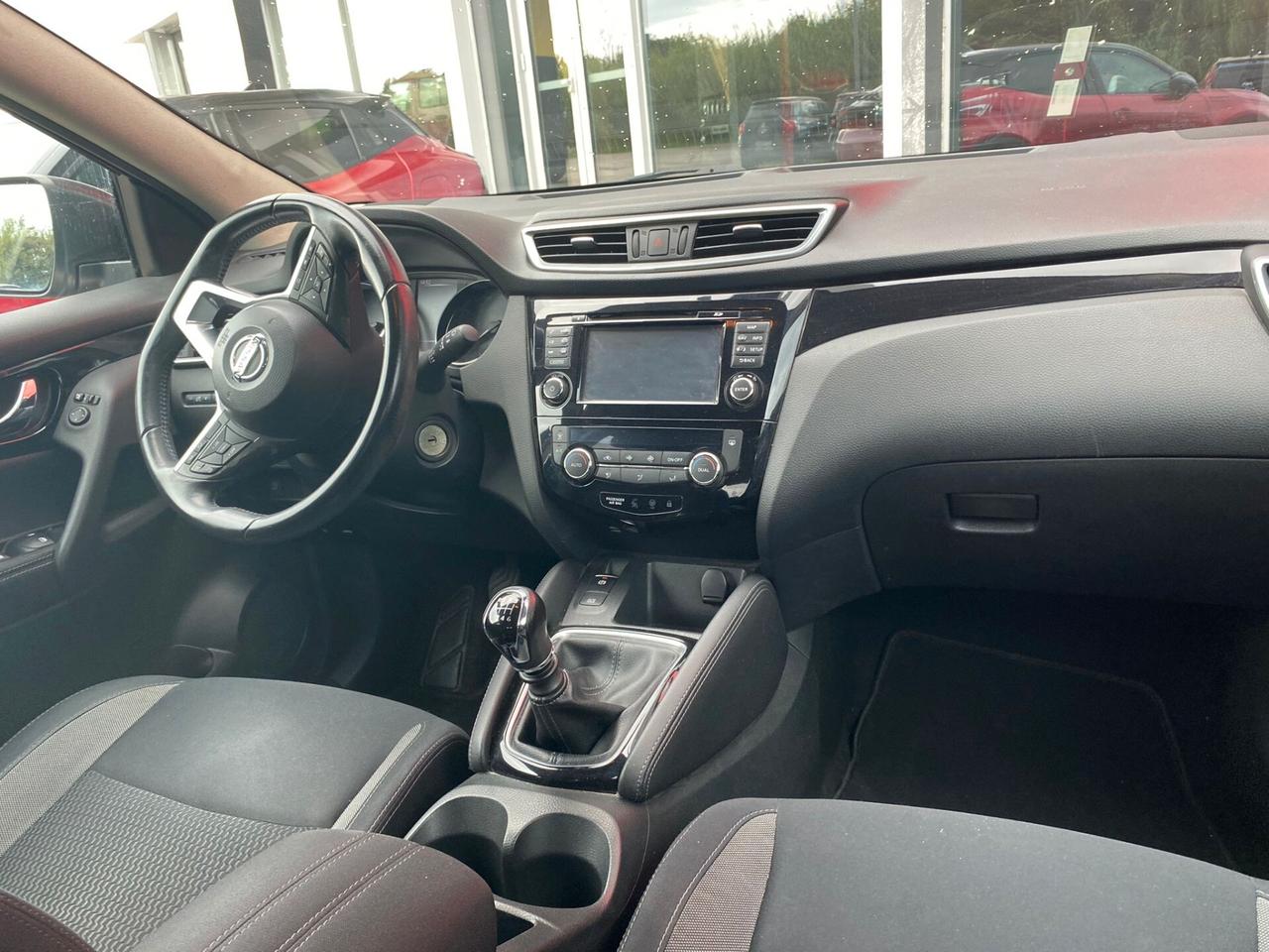 Nissan Qashqai 1.5 dCi Visia sistema navi e retrocamera