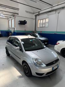 Ford Fiesta 1.4 16V 5p. Ghia