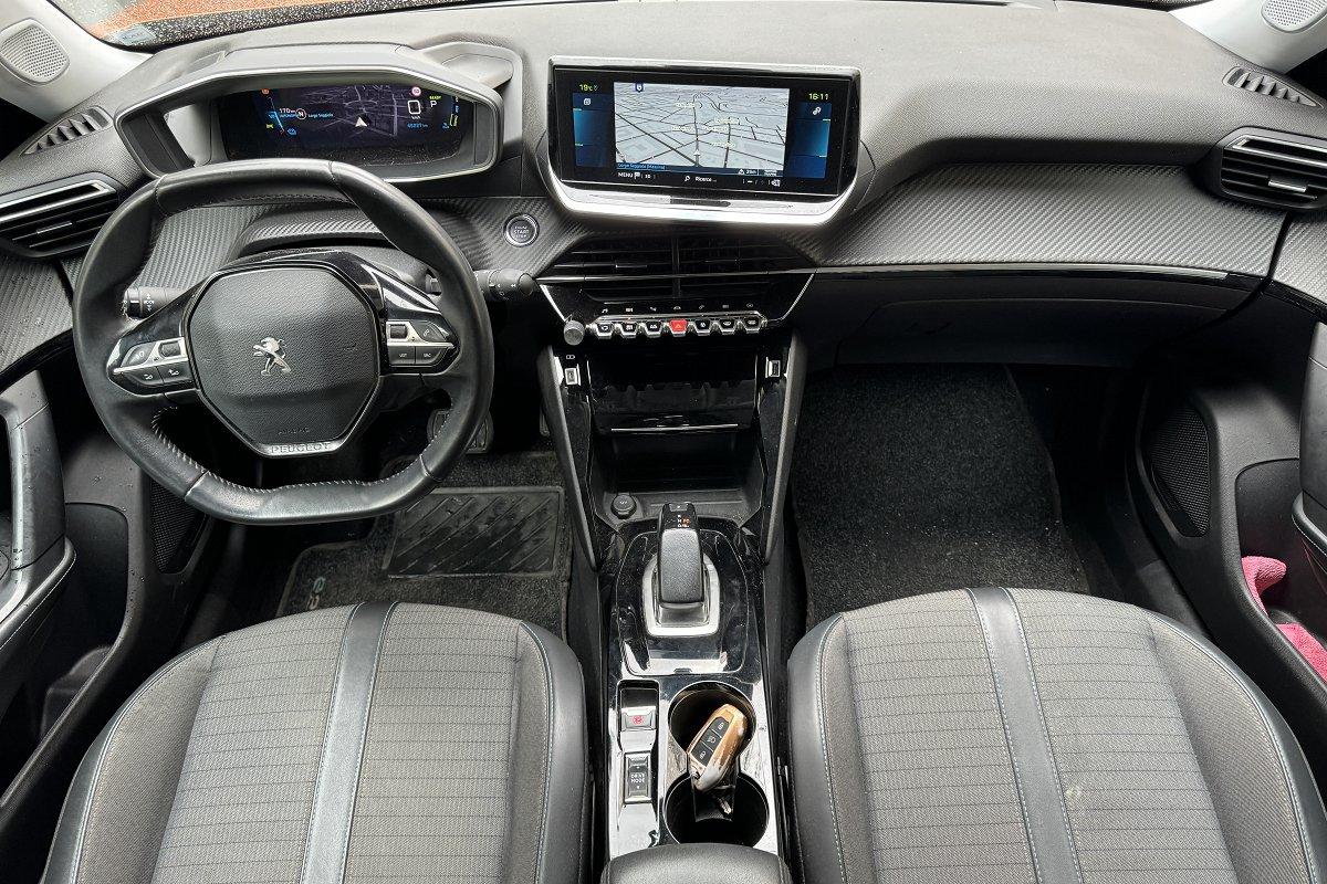 PEUGEOT 2008 motore elettrico 136 CV Allure