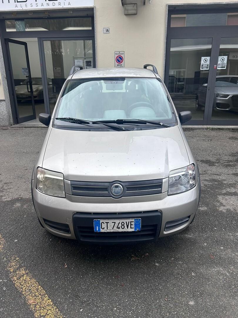 Fiat Panda 4x4 Climbing