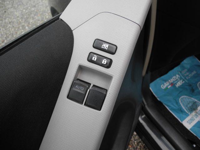 TOYOTA Yaris 1.4 D-4D DPF 5p. 6M - OK NEOPATENTATI - DA VETRINA