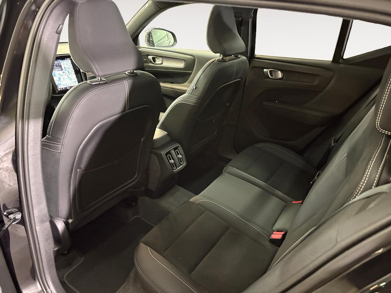 VOLVO XC40 2.0 b4 Ultra Black Edition auto FULL OPTIONAL