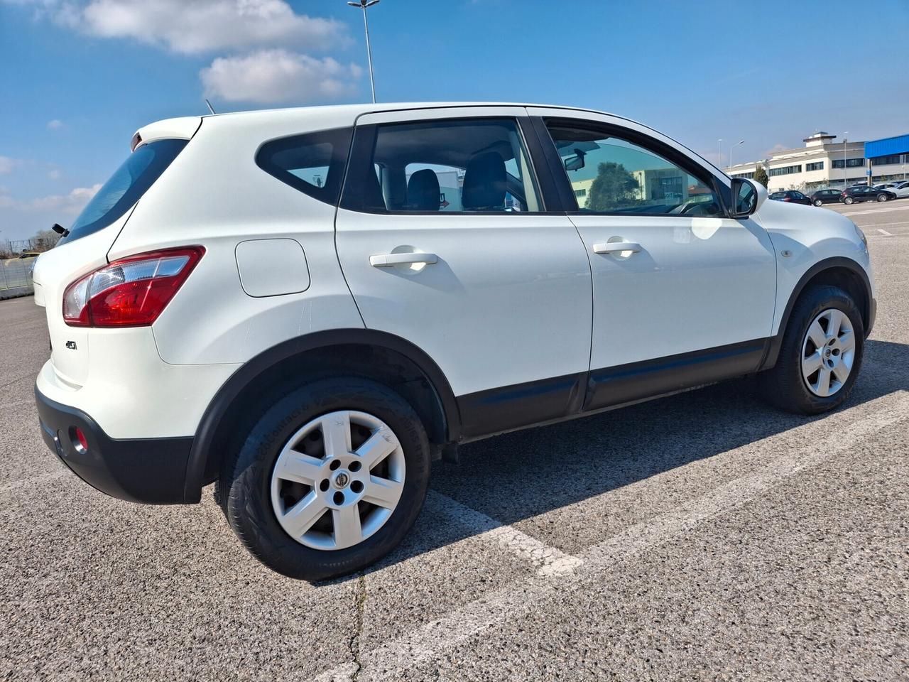 Nissan Qashqai 1.5 dCi Tekna-DIESEL-