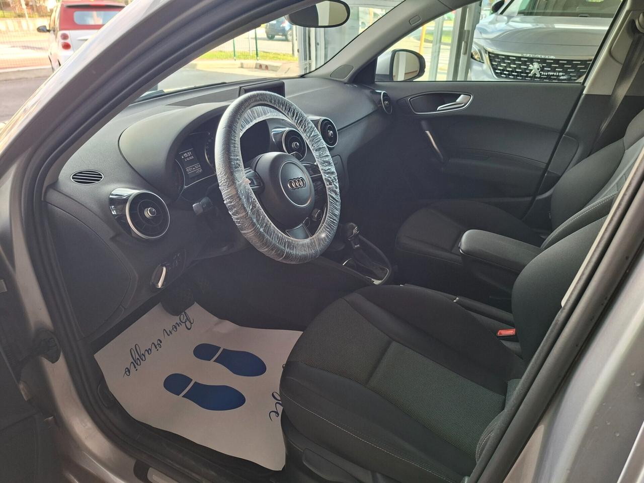 A1 Sportback 1.4 tfsi Ambition 122cv s-tronic Neopatentati