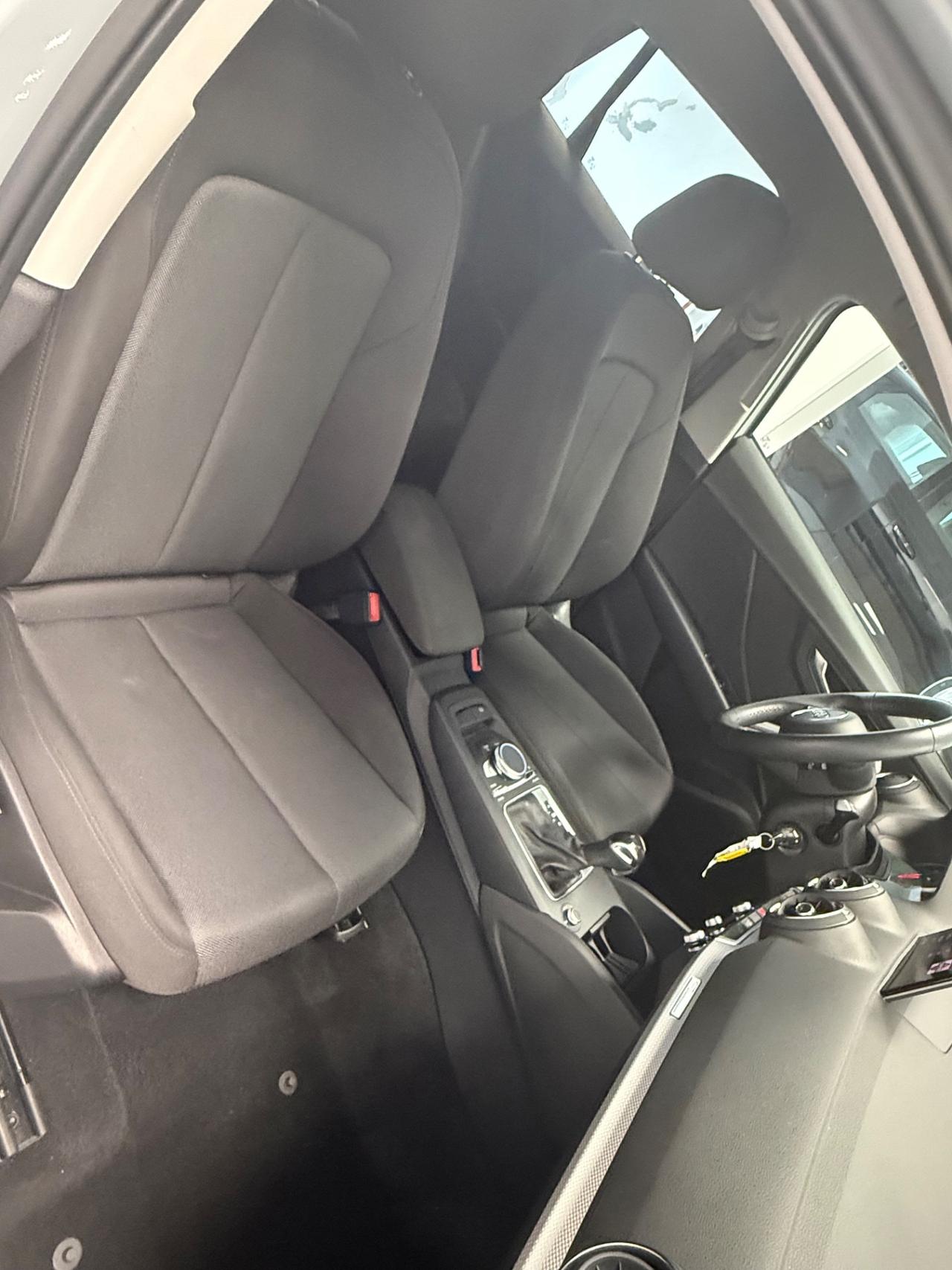 Audi Q2 30 TDI S tronic Business
